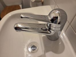 Verschiedene Badmöbel - waschtisch