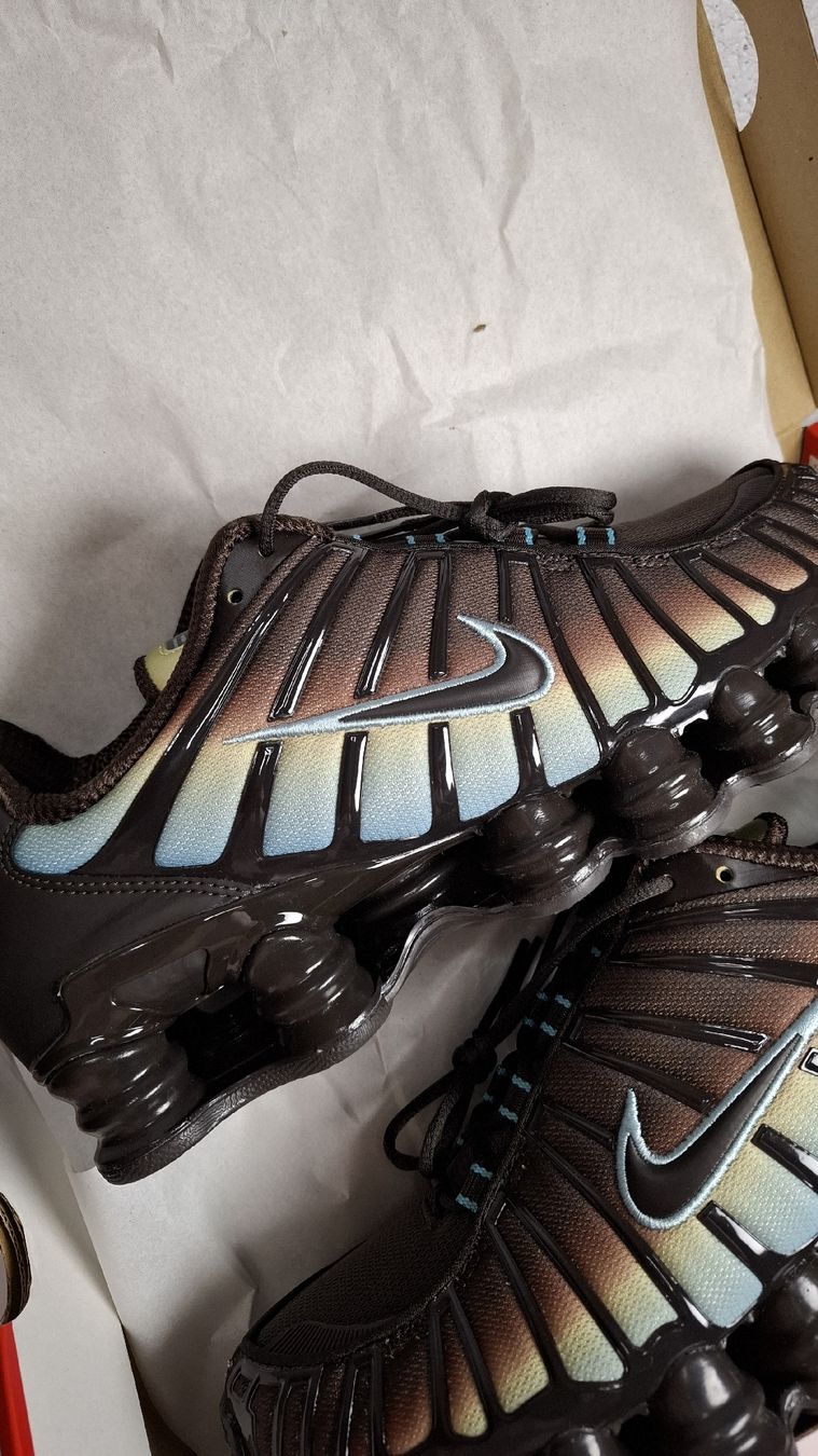 Nike Scarpe da uomo: Nike Shox Neuves – Nuovo e nell'imballaggio originale da Le Landeron venduto da rue_k9kg 3