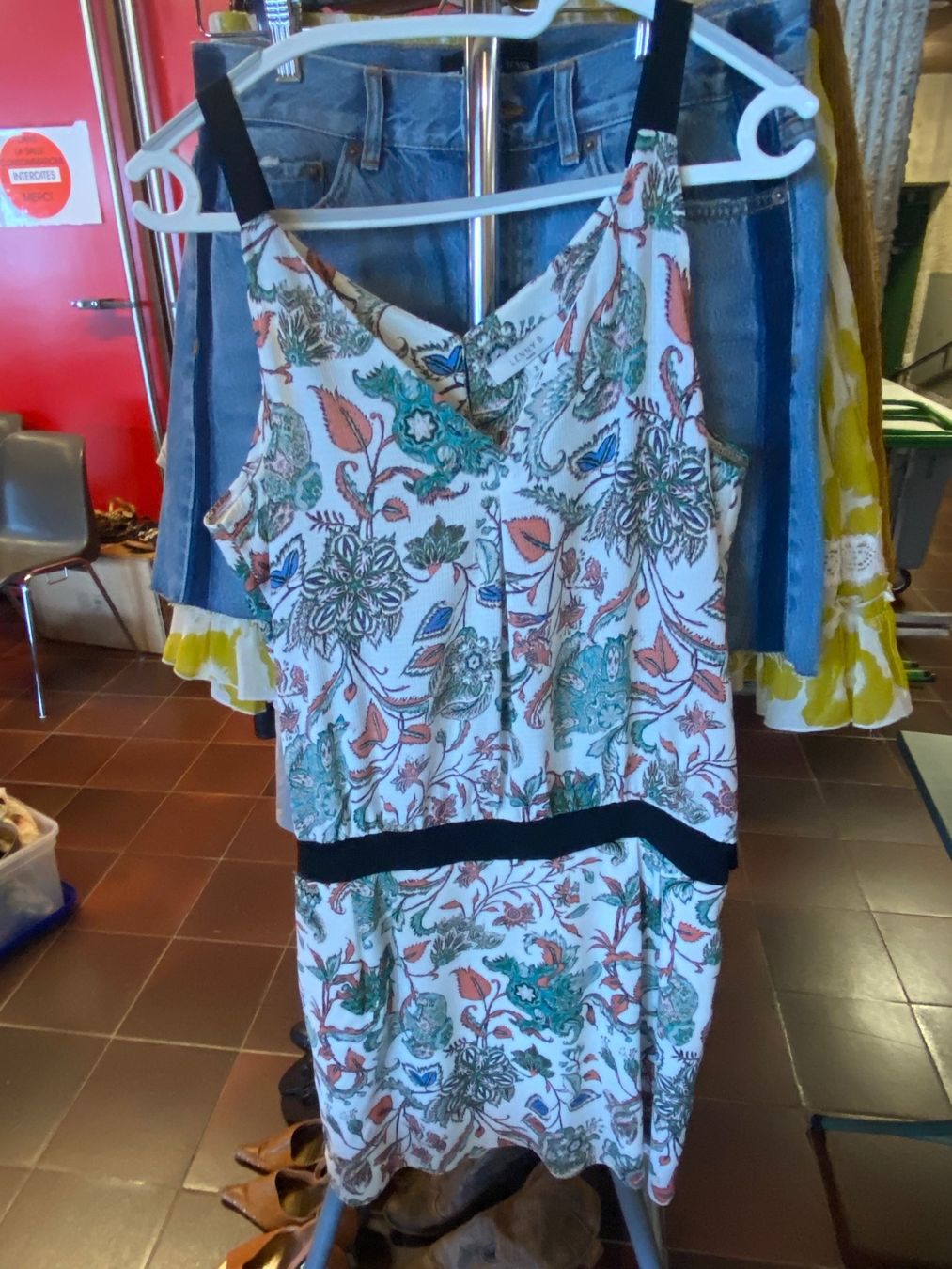 Robes: Robe LENNY B Paris 2 – D'occasion à Epalinges par madeleine05