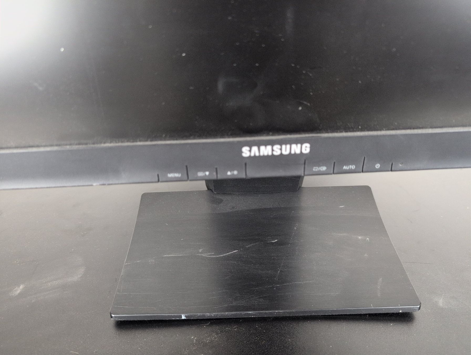 Monitor: Samsung SyncMaster SA450 - Bildschirm – Usato da Zürich venduto da ErnstMax67 2