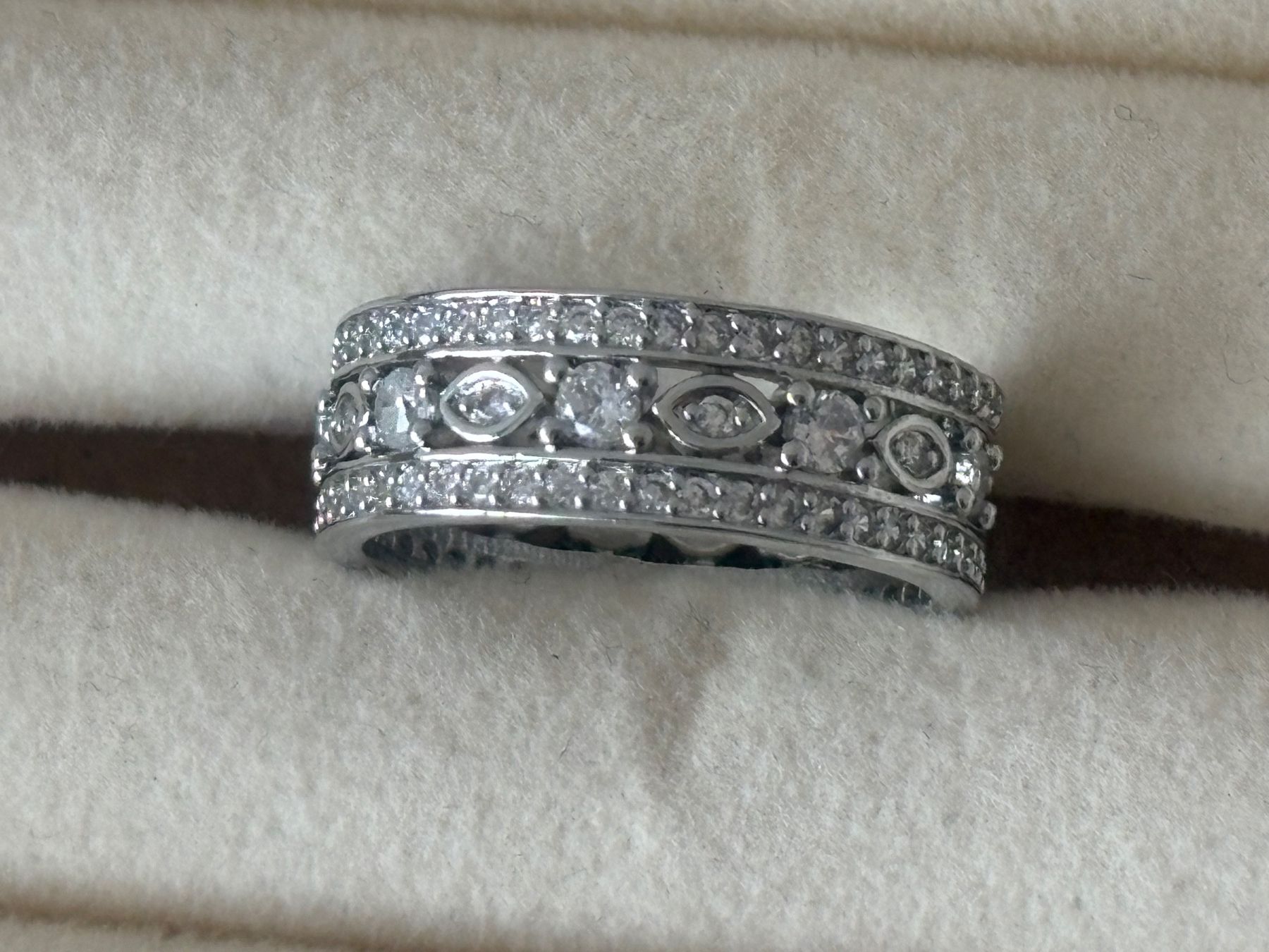 Anelli: Luxus Elegante Gr.17/7 Ring Memoire Farbe :  Silber – Nuovo (secondo la descrizione) da Biel-Bienne venduto da Roserosse13 1