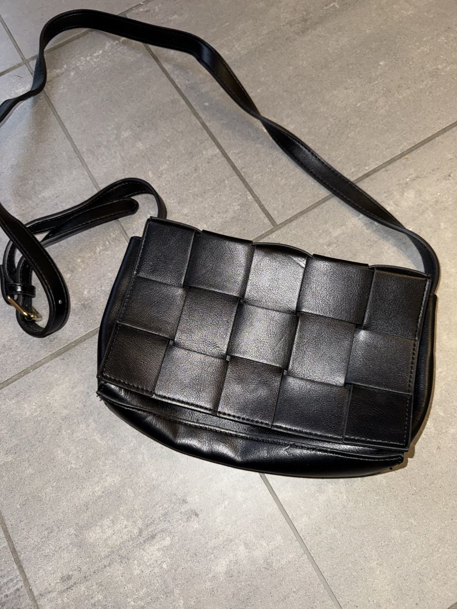 Borse: Schwarze Handtasche – Nuovo (secondo la descrizione) da Bülach venduto da jes_s6yg