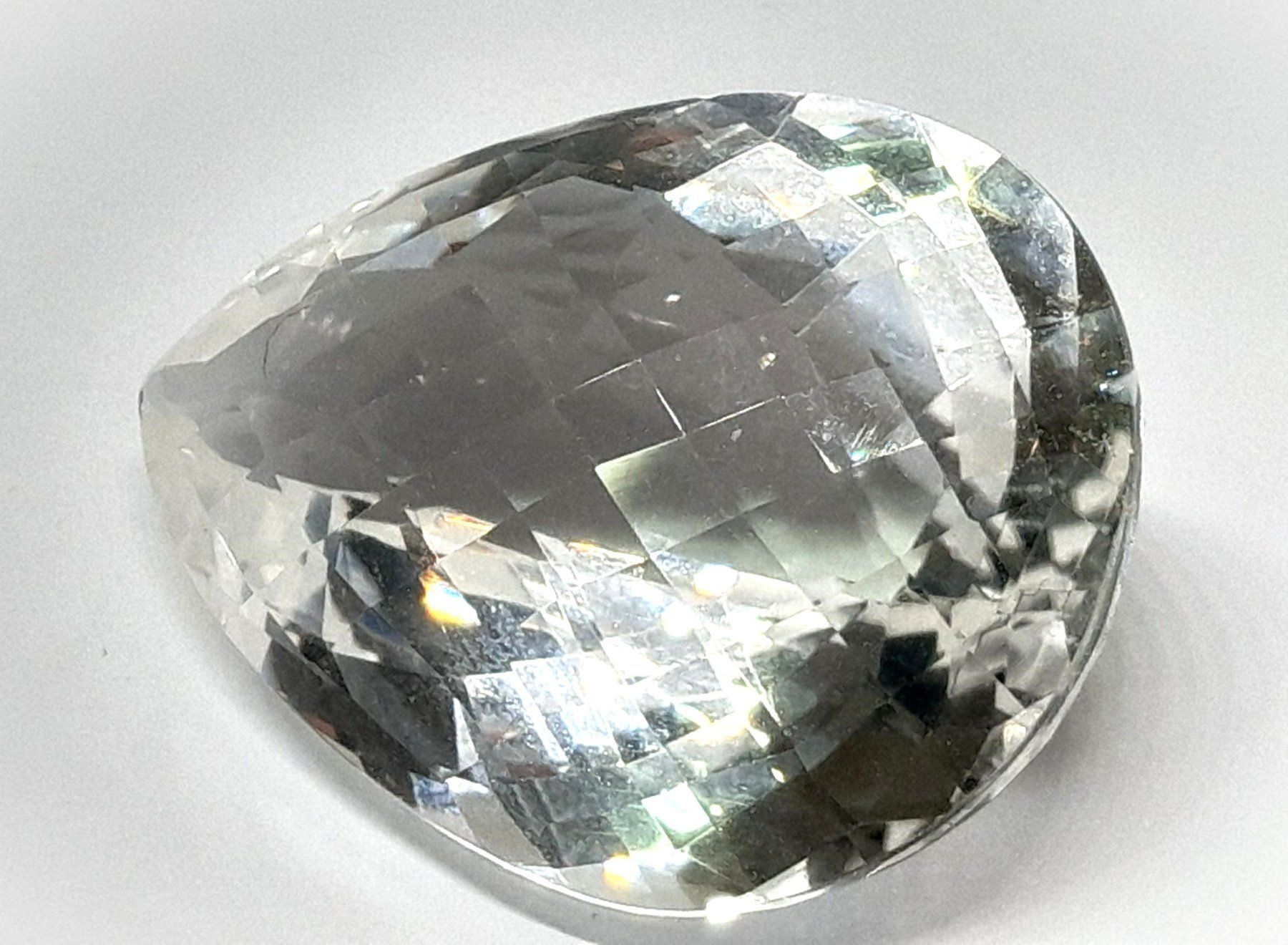 Pietre preziose: 1x Quartz clair 81.83 ct - Valeur 372.- Fr – Nuovo (secondo la descrizione) da Grimisuat venduto da Valgem 3
