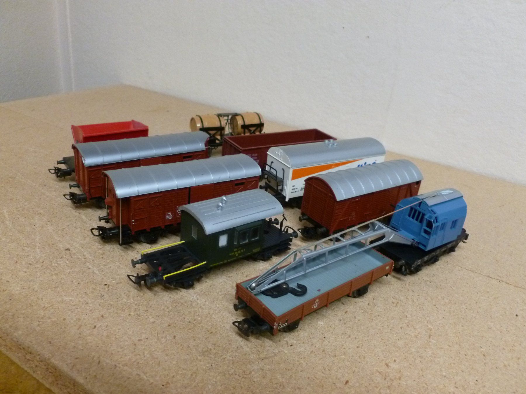 Märklin Modelleisenbahnen: Güterwagen/Personenwagen – Defekt aus Oberbipp von Vifu