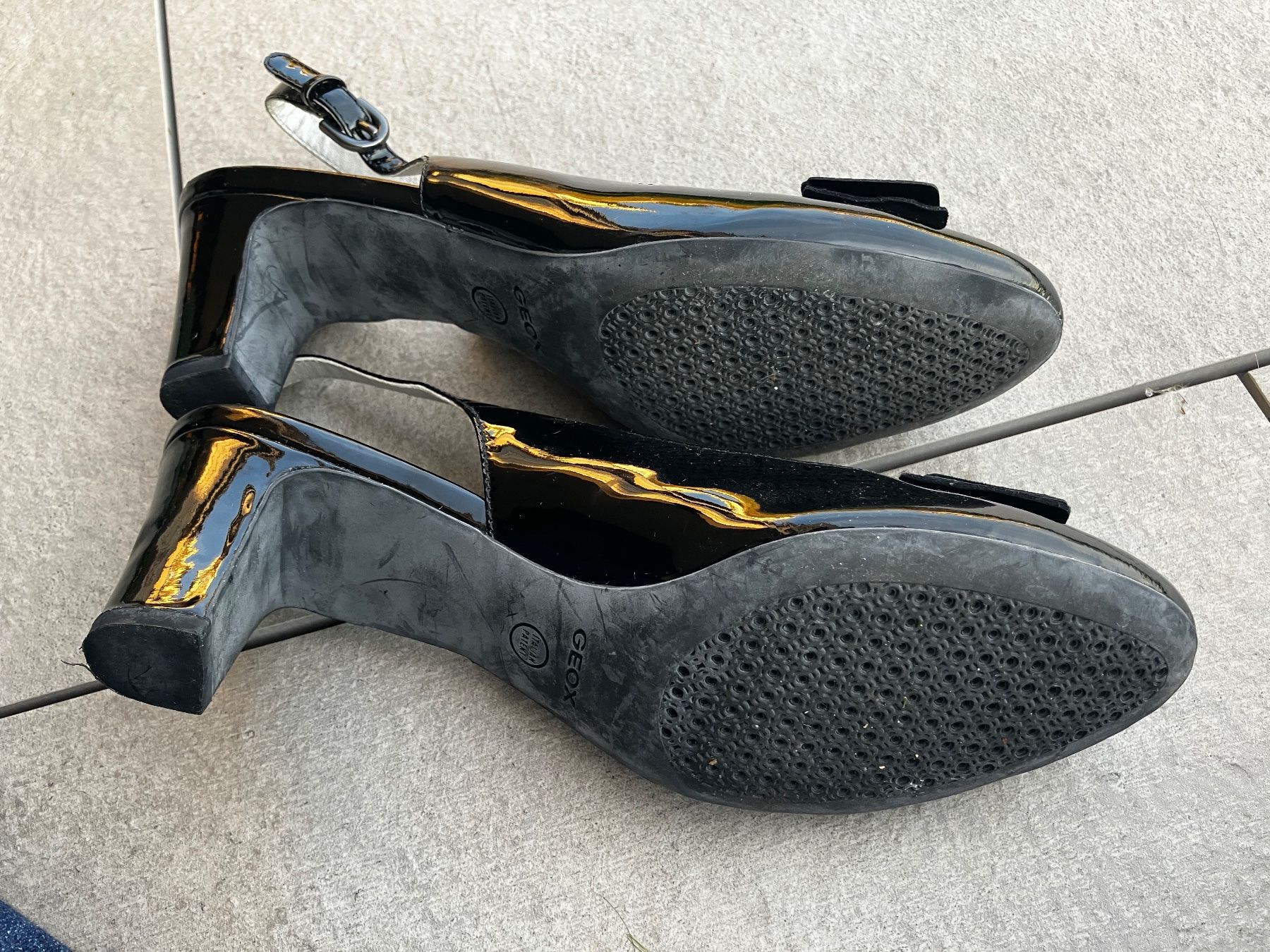 Geox Scarpe da donna: Schuhe schwarz Lack – Usato da Hildisrieden venduto da lau_hxg8 2