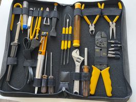 Werkzeug für Elektronik-Arbeiten