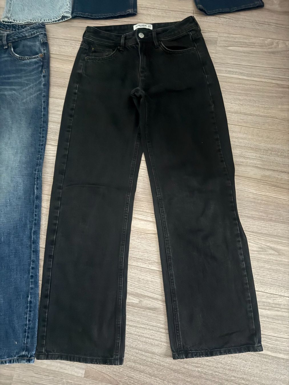 Jeans: 4 Stk. Damen Jeans Set Gr. 34 – Usato da Bonstetten venduto da VCLS 1