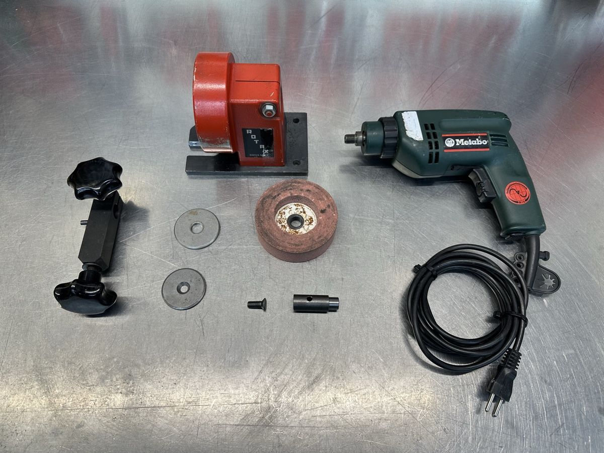 Metabo Smerigliatrici & Lucidatrici: Rotax Bohrerschleifmaschine – Usato da Schwende venduto da weesli 3