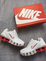Nike Shox Sneaker weiss rot neu