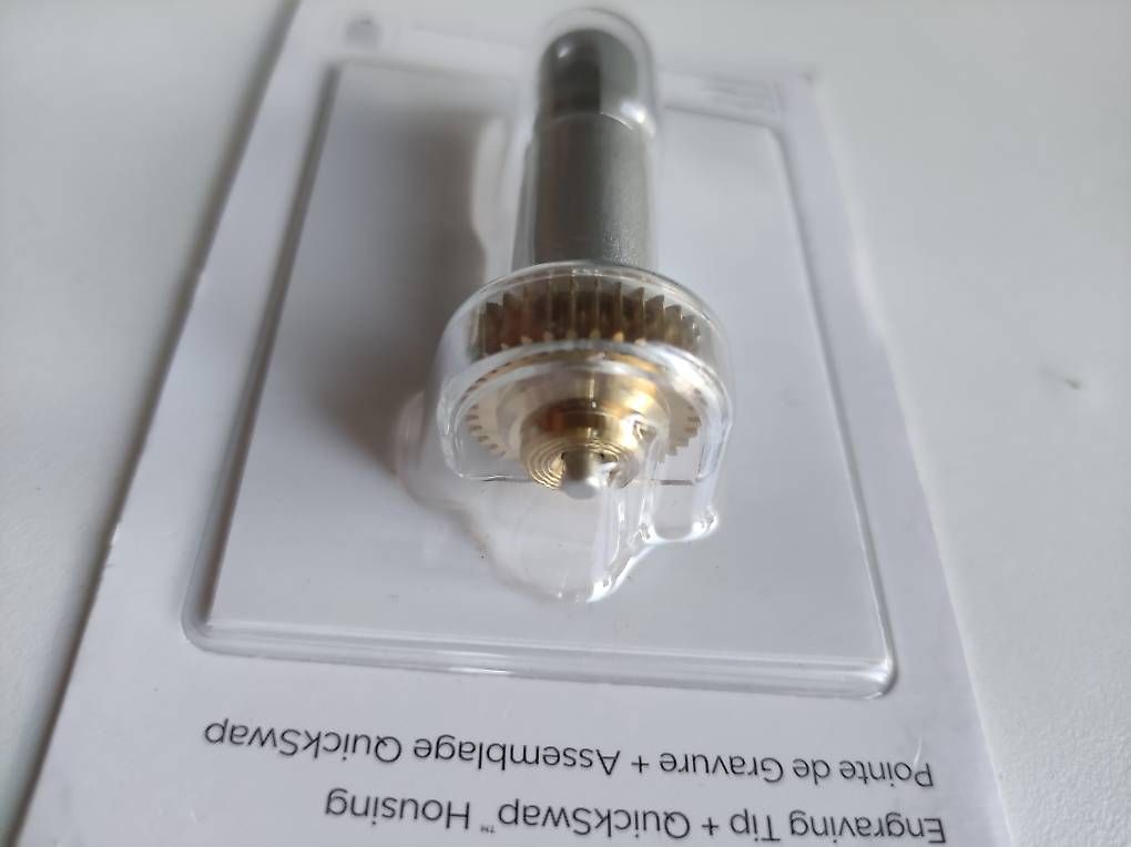 Cricut Tutti gli attrezzi: Cricut  Gravurspitze, rsatzklinge, Gravierstift – Usato da Zürich venduto da Yevhenii. 3