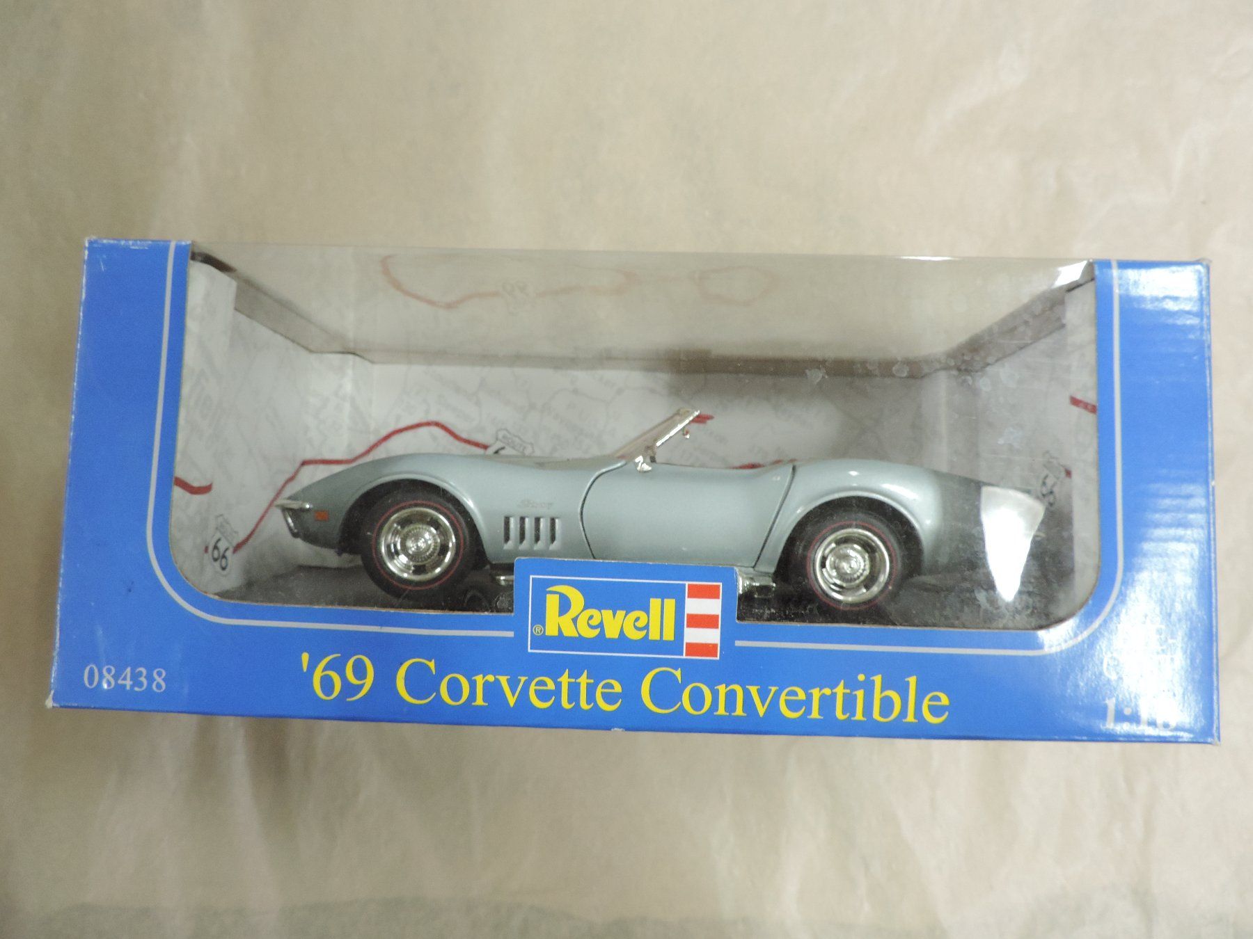 Revell Modellini d'auto: 1969 Chevrolet Corvette convertible – Usato da Epautheyres venduto da LordSkull