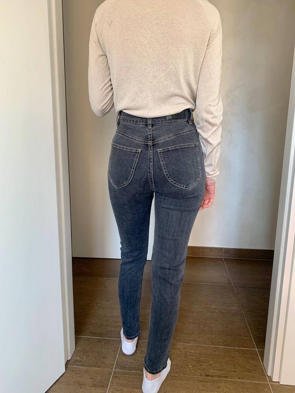 Jeans: Jeans grigi Pull&Bear – D'occasion à Pregassona par katypustovarov 1