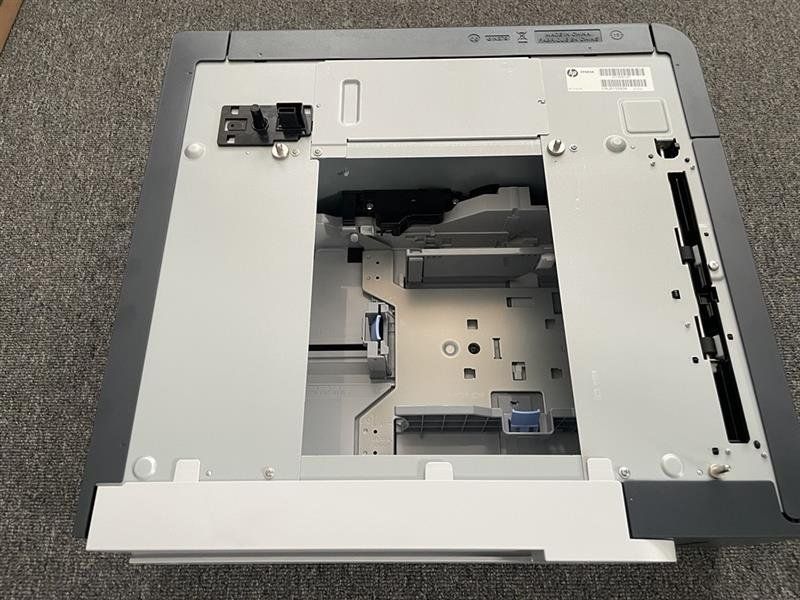 Hewlett Packard Stampanti: HP Papierschacht - CF084A – Nuovo (secondo la descrizione) da Aarau Rohr venduto da Csc5001 2