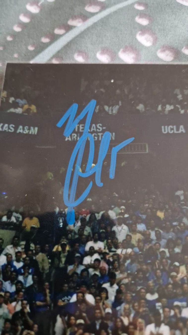 Autografi: Photo dédicacé Mario CHALMERS marquant le buzzer beater NCAA – Nuovo (secondo la descrizione) da Lutry venduto da SwissBBCards 1