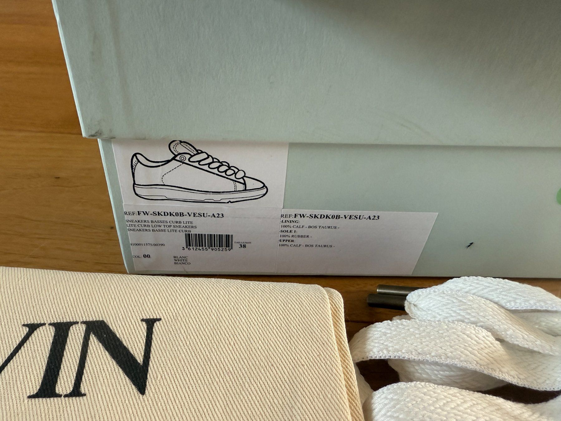 Lanvin Damenschuhe: New CHF 590 Lanvin suede sneakers - 38 – Neu und originalverpackt aus St-Sulpice VD von juhdu 7