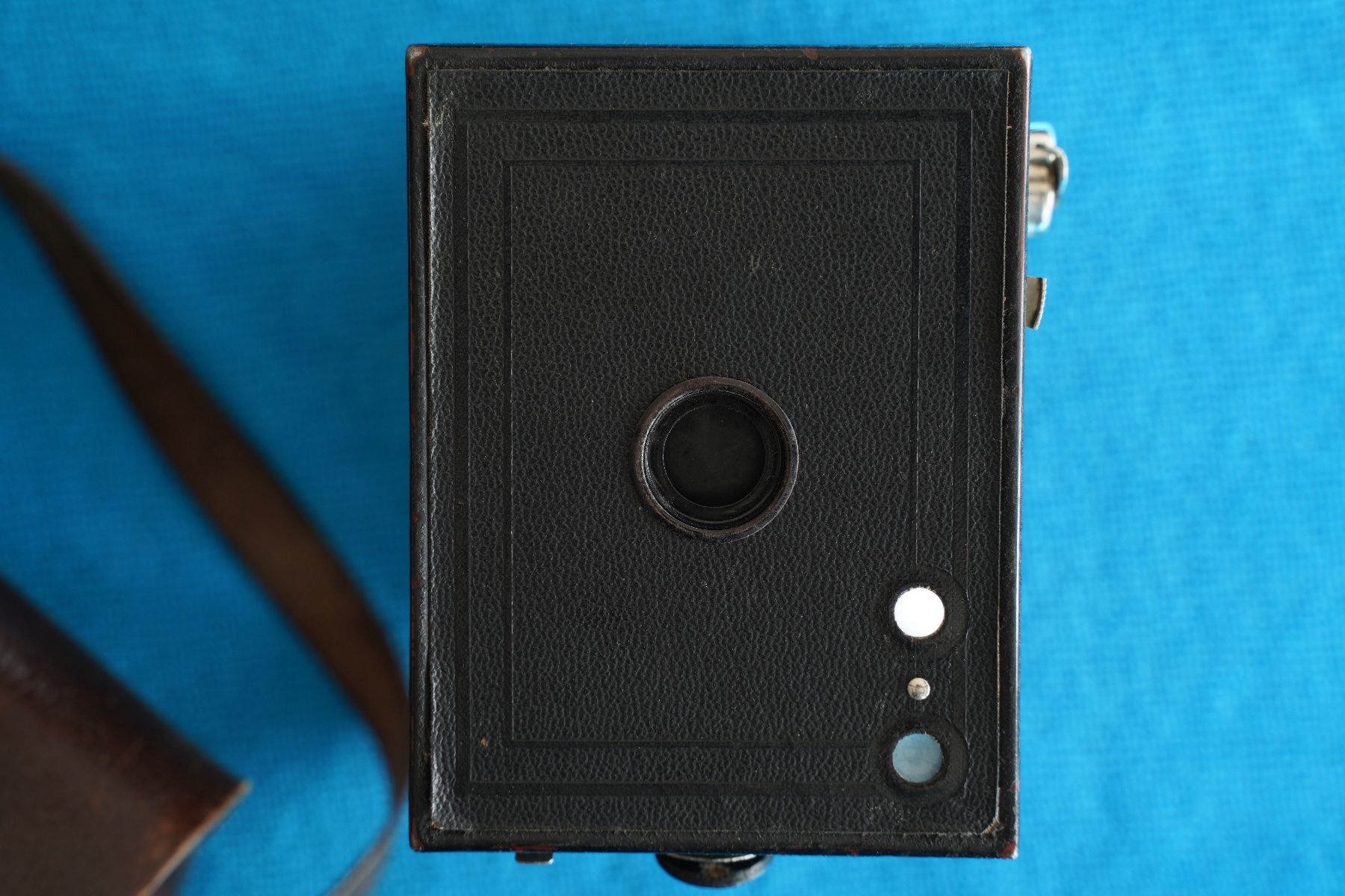 Kodak Fotocamera: Kodak Brownie + Hülle – Difettoso da Dagmersellen venduto da sim_zqh8 5