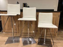 3 TOTO Italian bar stools, chrome/white leather, adjustable