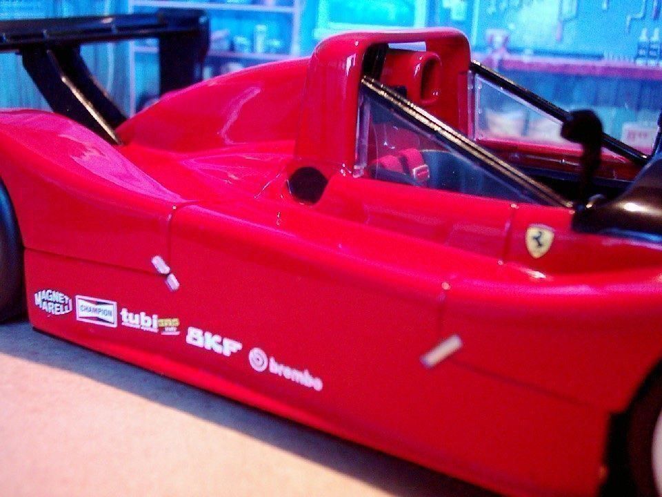 Ferrari Modellautos: Ferrari 333 SP,  Hot Wheels 1:18 – Neu und originalverpackt aus Erlenbach im Simmental von Model_box 3