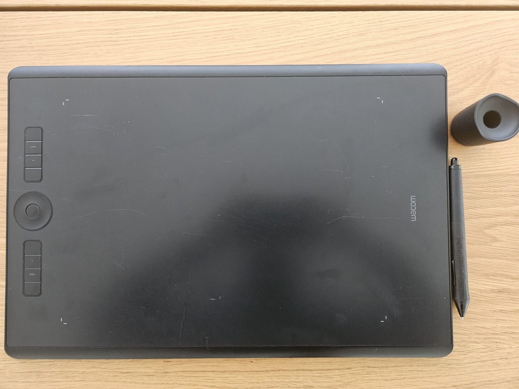 Wacom Tablet PC: WACOM INTUOS PRO - PTH-860 – Usato da Liestal venduto da Ciminiera