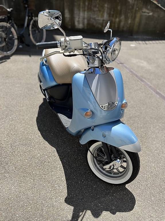 Aprilia Altro: Aprilia Mojito 125 cc – Usato da St. Gallen venduto da podvinicka2 2