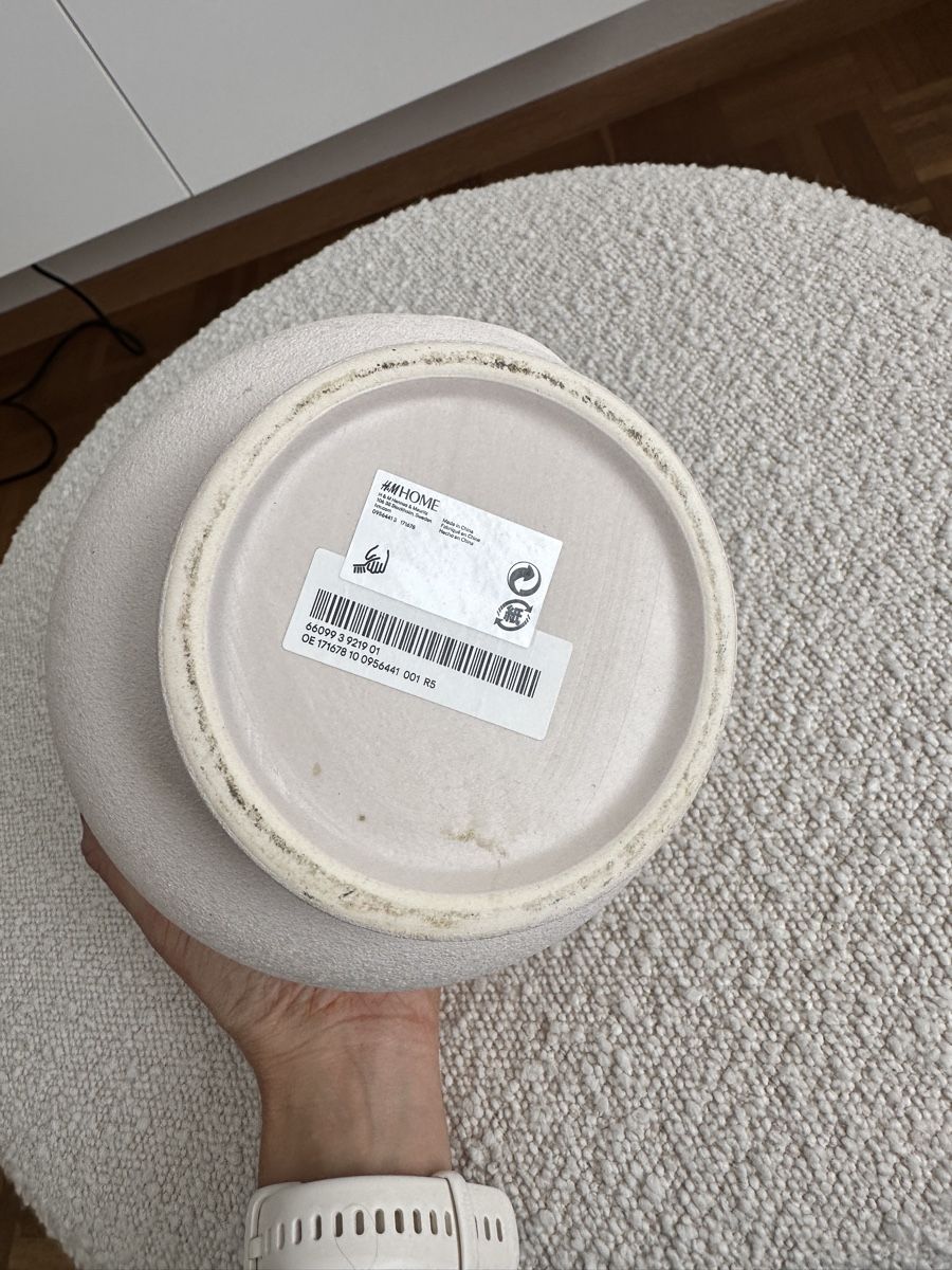 H&M Vasi per fiori: Trendiger Übertopf "Gesicht", H&M Home – Usato da Baden venduto da Marytumby 4
