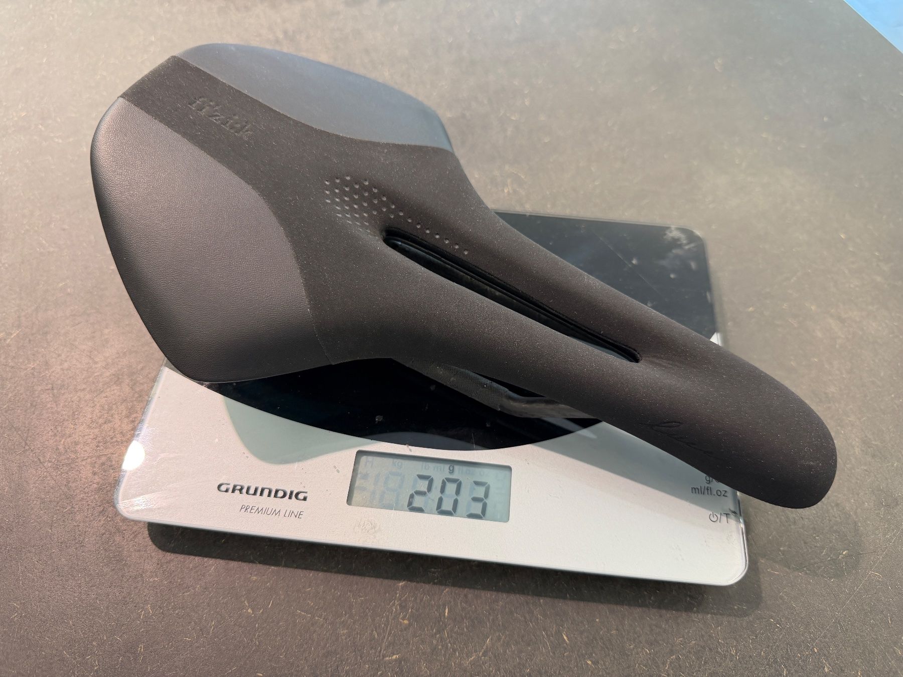 Fizik Ersatzteile: Fizik Sattel, Antares R1 Open Large – Neu und originalverpackt aus Bern von Disco_Cycle 2