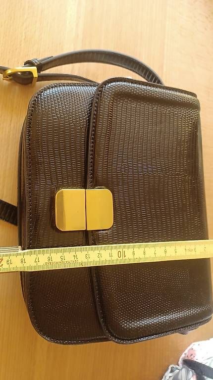 Sacs femmes: Mango Tasche  Schwarz Umhängetasche – D'occasion à Burgdorf par Damlaflugel 3