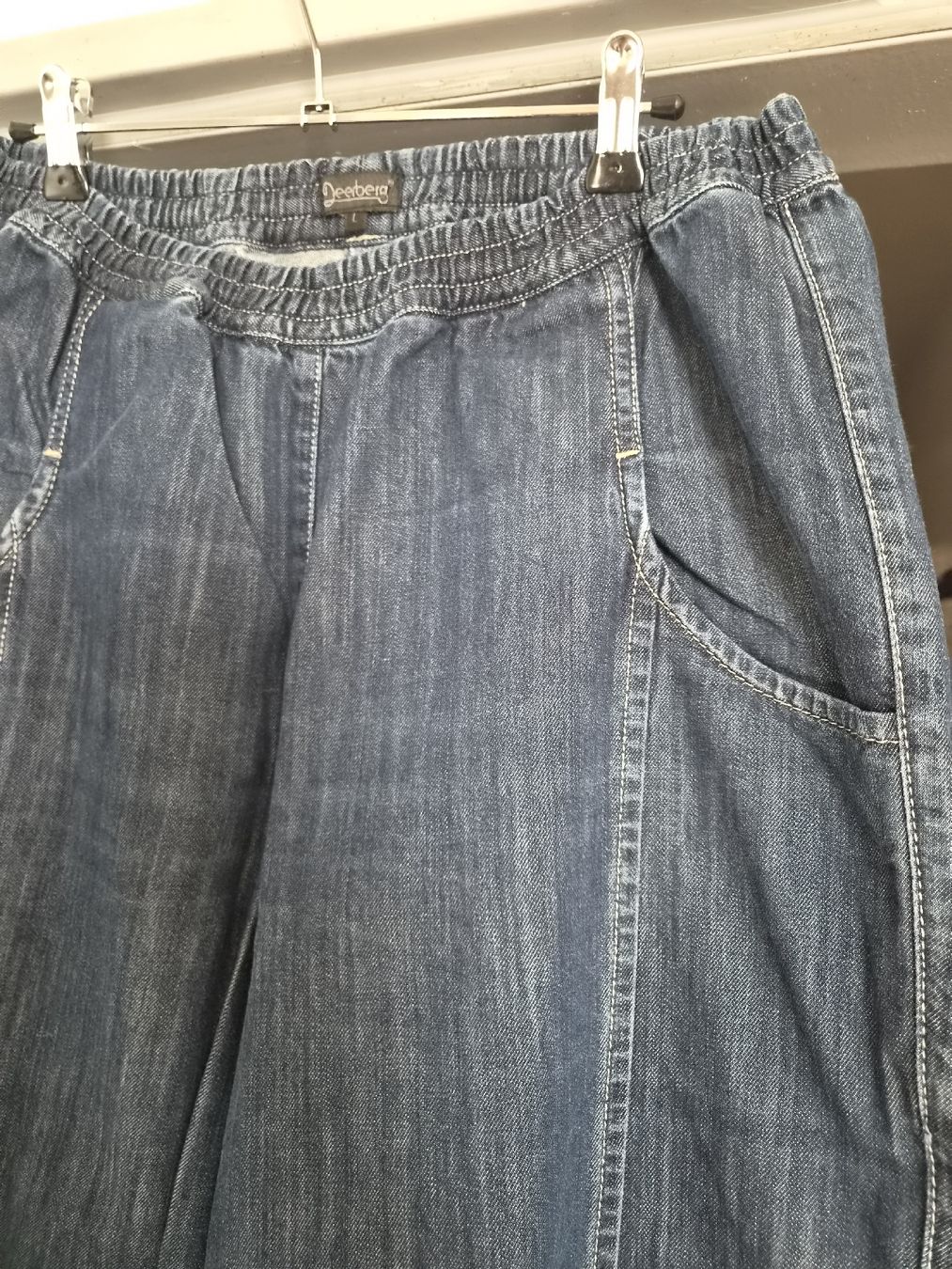 Deerberg Jeans: Deerberg schöne Jeans Gr. L – Gebraucht aus Frenkendorf von Moon111 2