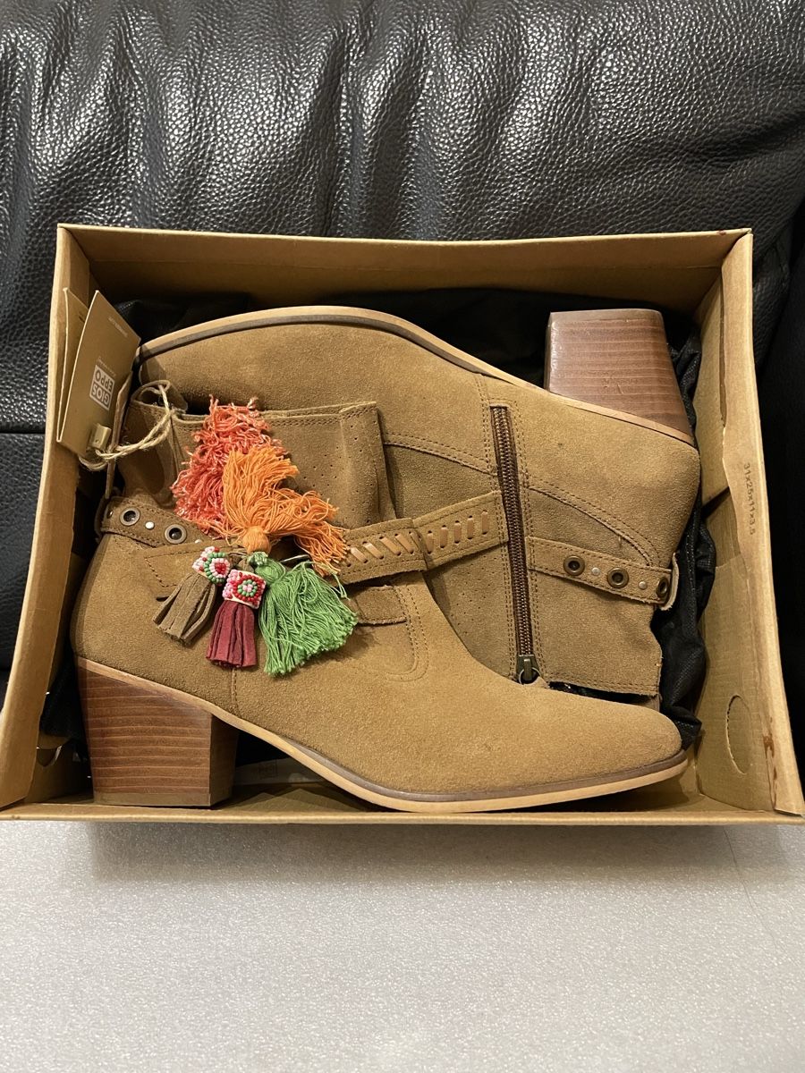 Scarpe da donna: Bottines style Boho neuves pointure 41 – Nuovo e nell'imballaggio originale da Carouge GE venduto da ynj_8ndx 1