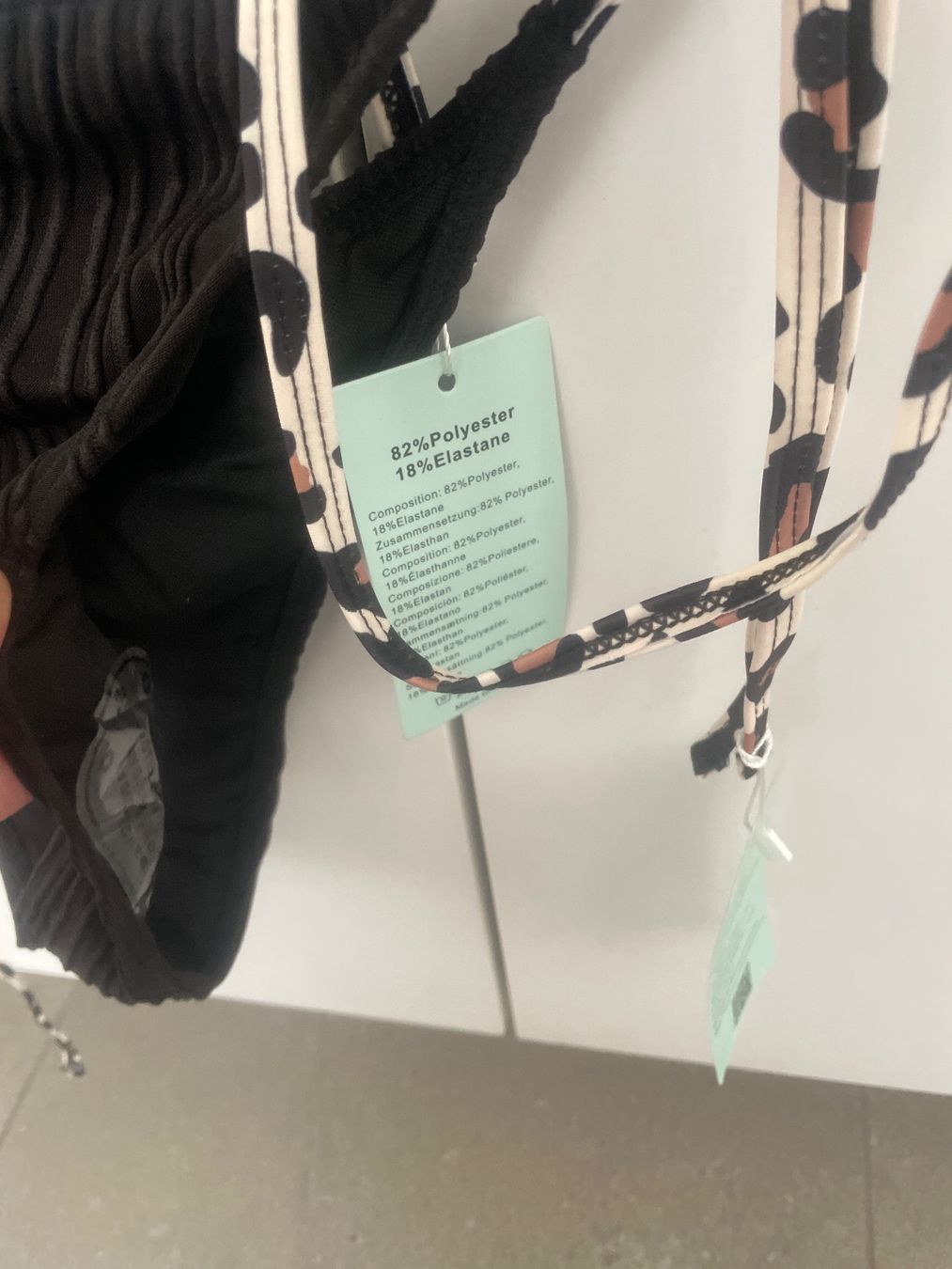 Costumi da bagno & Bikini: Schwarzer Ripp-Bikini mit Leo-Print, L – Nuovo (secondo la descrizione) da Hergiswil NW venduto da natejuke 3