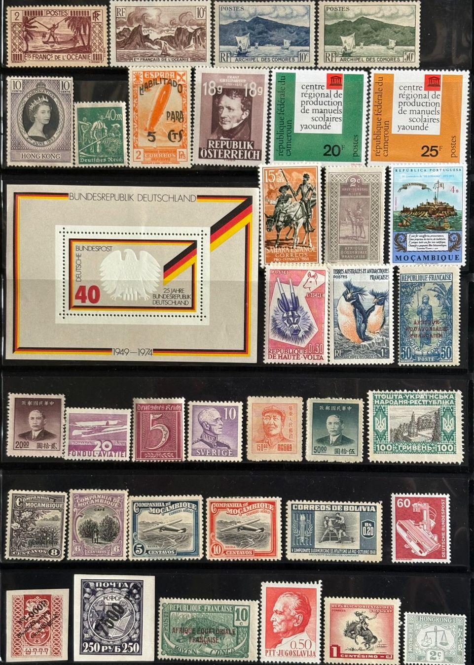 Tous les timbres: LOT BRIEFMARKEN INTERNATIONAL – D'occasion à Ostermundigen par Wyatt-Earp 1