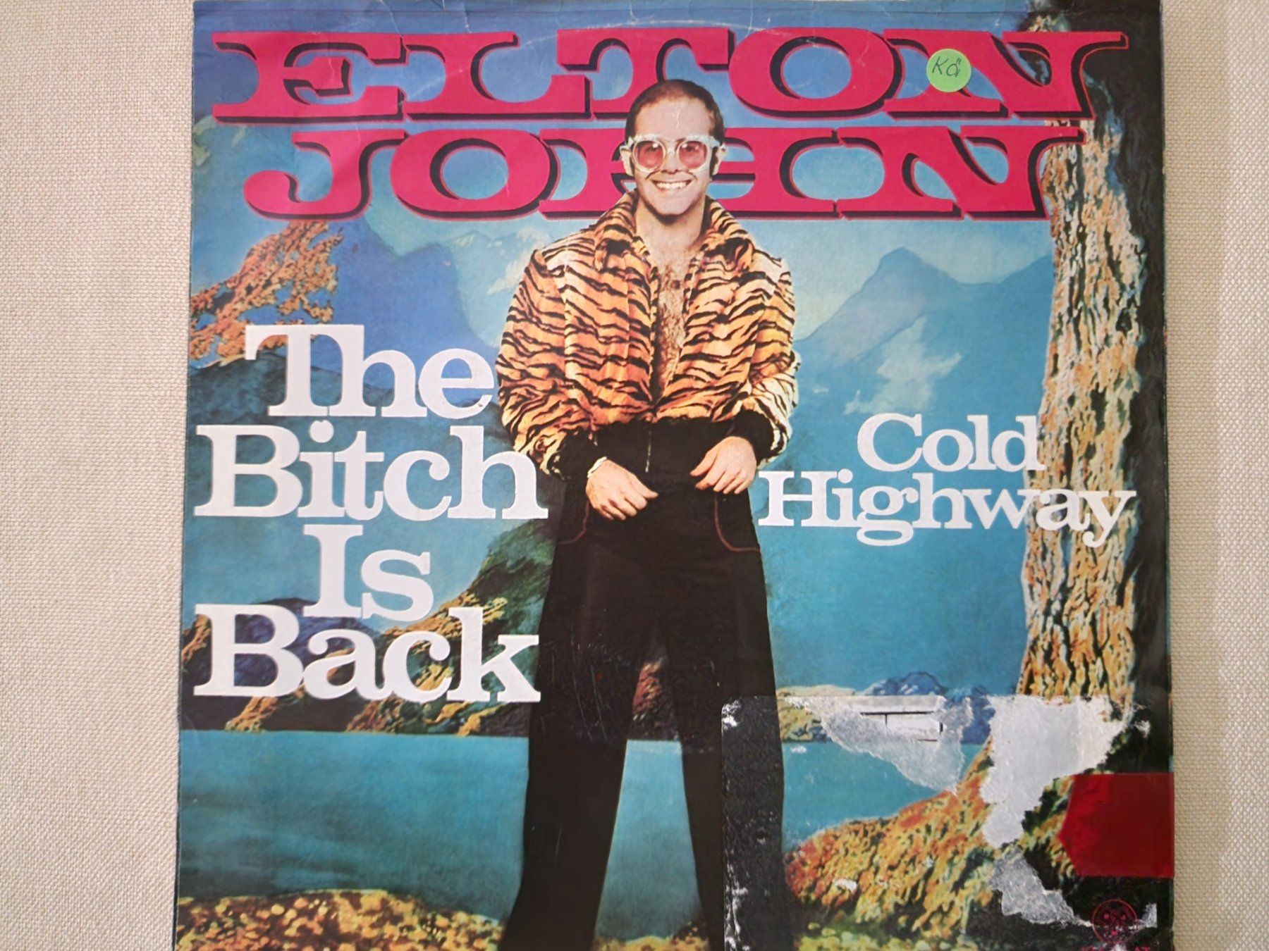 Vinyles: Elton John Single – The Bitch Is Back – D'occasion à Root par atelier22 1