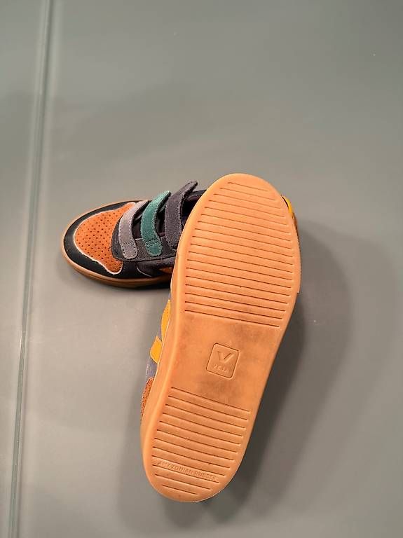 Scarpe per ragazzi: Veja sneakers Gr. 33 - 1x getragen  – Usato da Hirzel venduto da IJ8810 1
