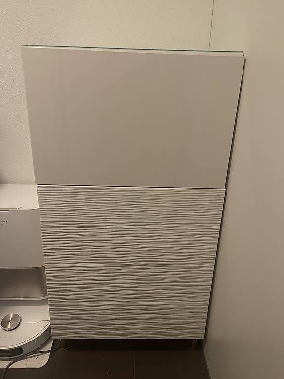 Ikea Cassettiere: Besta Möbel inklusive Fronten – Usato da Emmenbrücke venduto da bastardo13