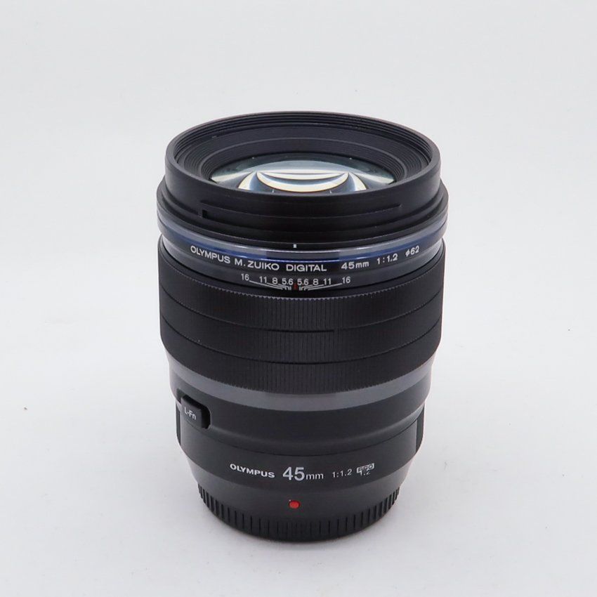 Olympus Objektive: Olympus 45mm f1,2 Pro MFT – Gebraucht aus Luzern von AMS144