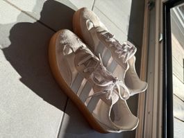 Sneaker Adidas weiss beige mit Gummisohle gebraucht