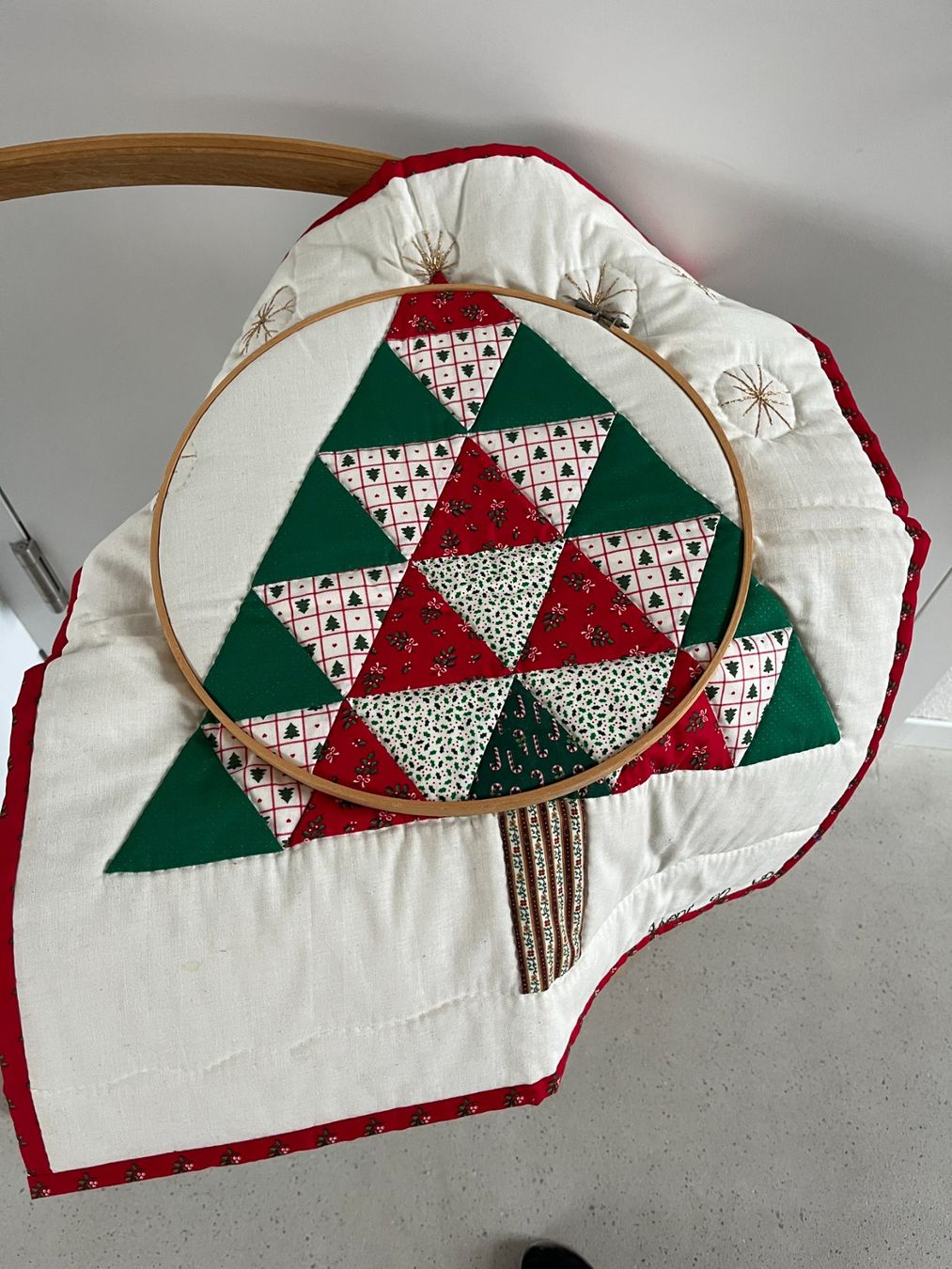 Stickrahmen: Patchwork Quiltrahmen: 1 freistehend + 2 kleine + Schablonen – Gebraucht aus Zollikofen von eli_yd9w 4