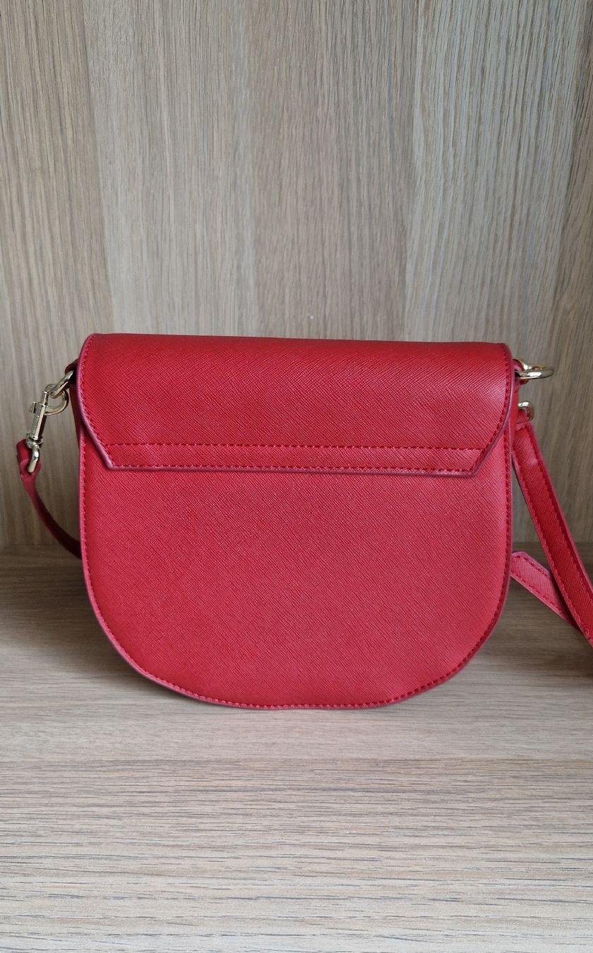 Tommy Hilfiger Taschen für Damen: Tommy Hilfiger Umhängetasche Rot – Gebraucht aus Winterthur von kate_24 2