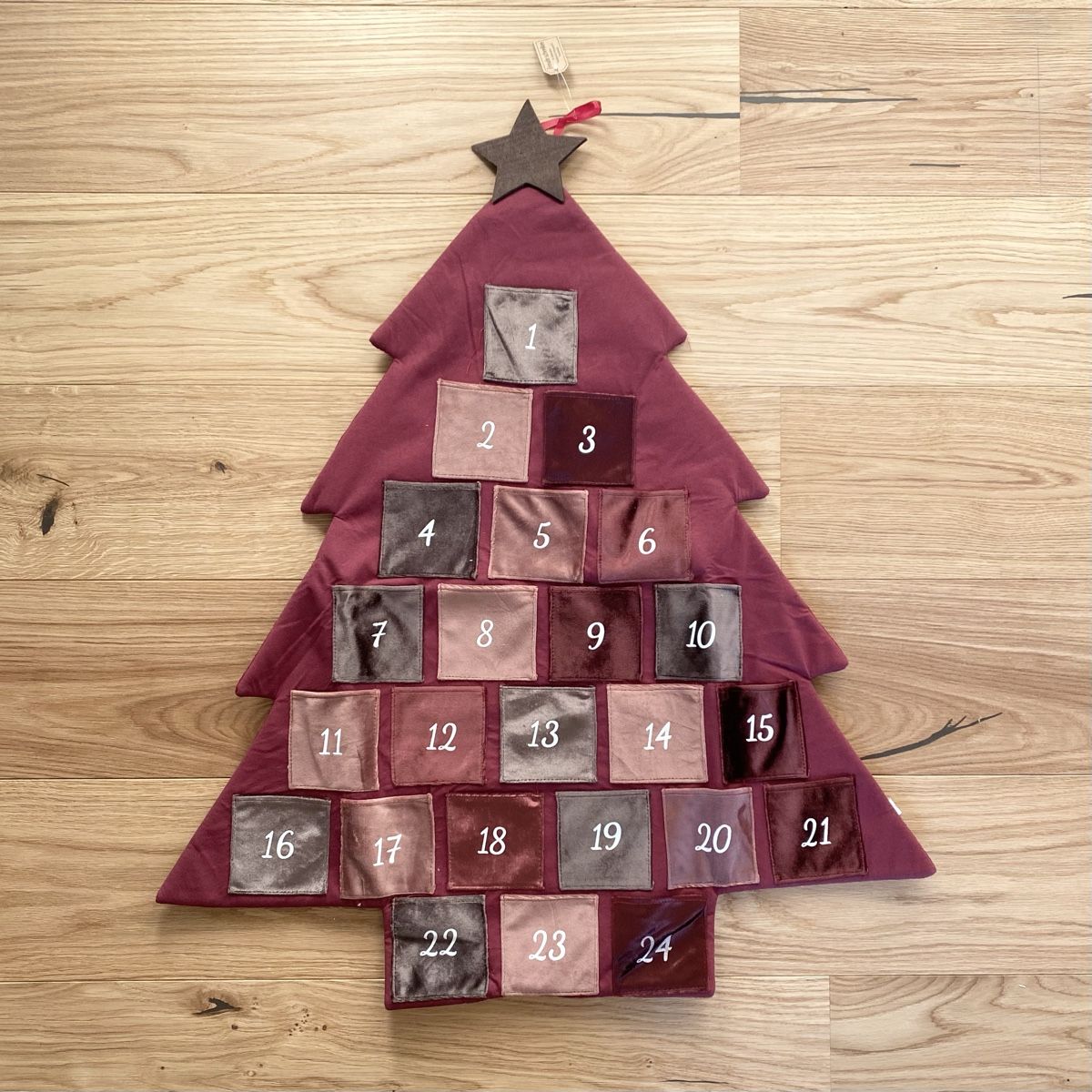 Calendari: Weihnachts-Adventskalender, Stoff, Baum NEU – Nuovo e nell'imballaggio originale da Hinwil venduto da crn139