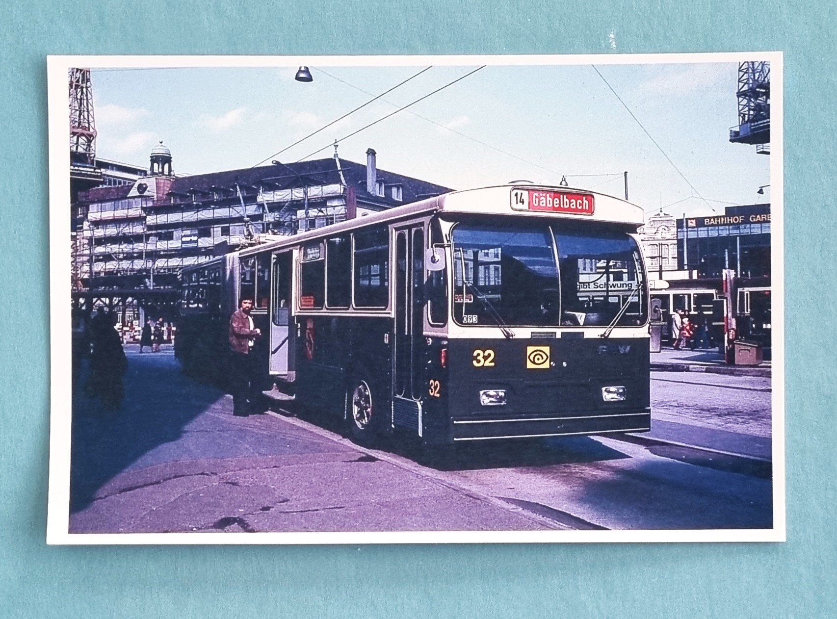 Cartoline postali: Bern - Trolleybus nach Gäbelbach - 1975 – Usato da Rothrist venduto da RROENK