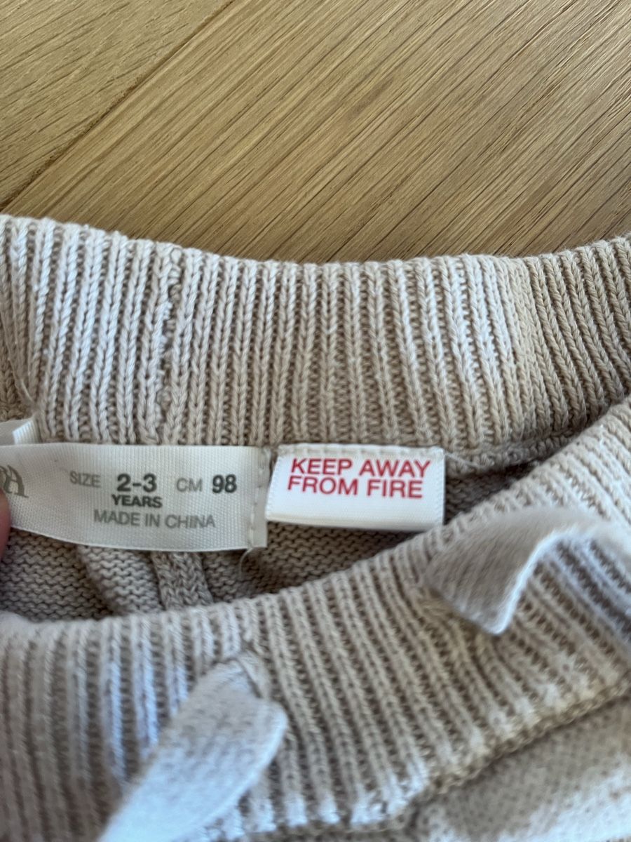 Zara Pantaloni: Zara knitted trousers, size 2-3 years – Usato da Planken venduto da R4gskL7 1