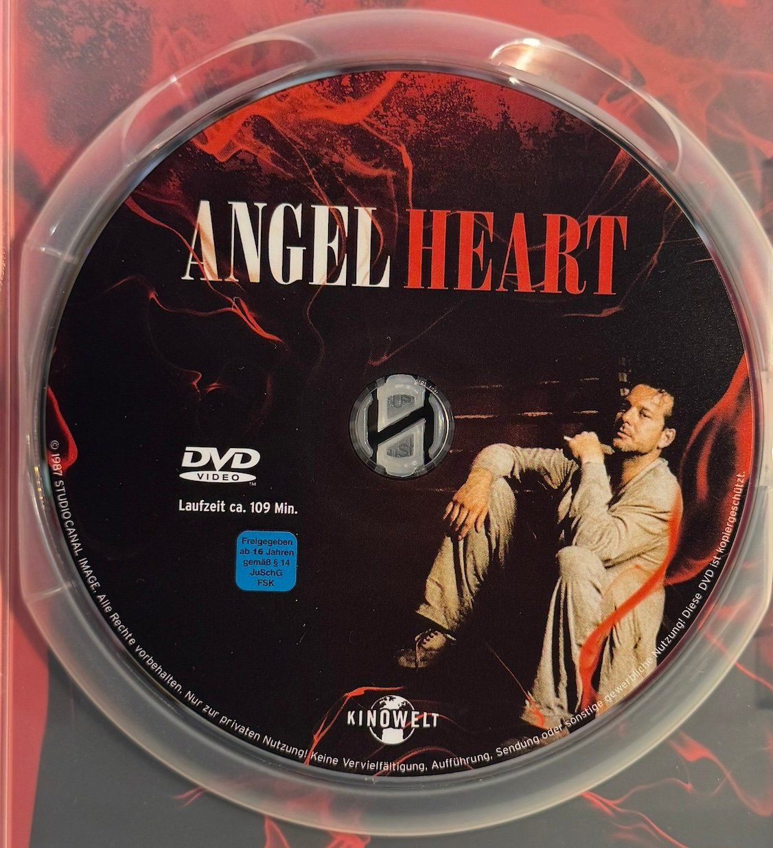 Tutti i DVDs: DVD ANGEL HEARTH - ROBERT DE NIRO - MICKEY BOURKE – Usato da Wisen venduto da gigisna 1