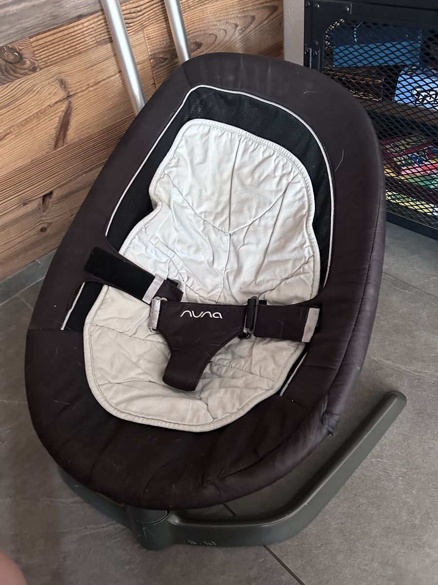 Nuna Bascules & balançoires: Nuna Babywiege gebraucht – D'occasion à Roggenburg par jen_29fx