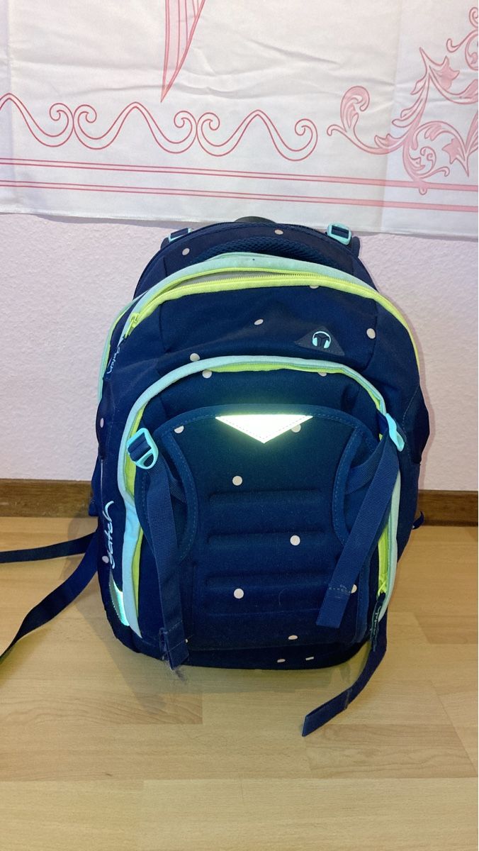 Satch Borse & Zaini: Schulrucksack von Satch, dunkelblau mit Pünktchen – Usato da Morschach venduto da leonie87