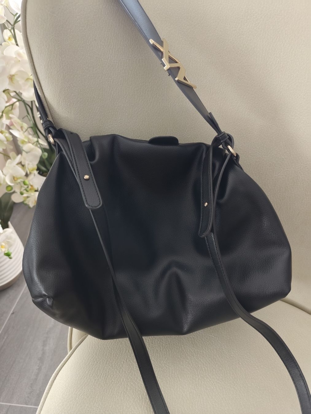 Armani Sacs femmes: Armani Exchange Handtasche Neu ! – Neuf (Voir description) à Zuckenriet par bm2_88l9