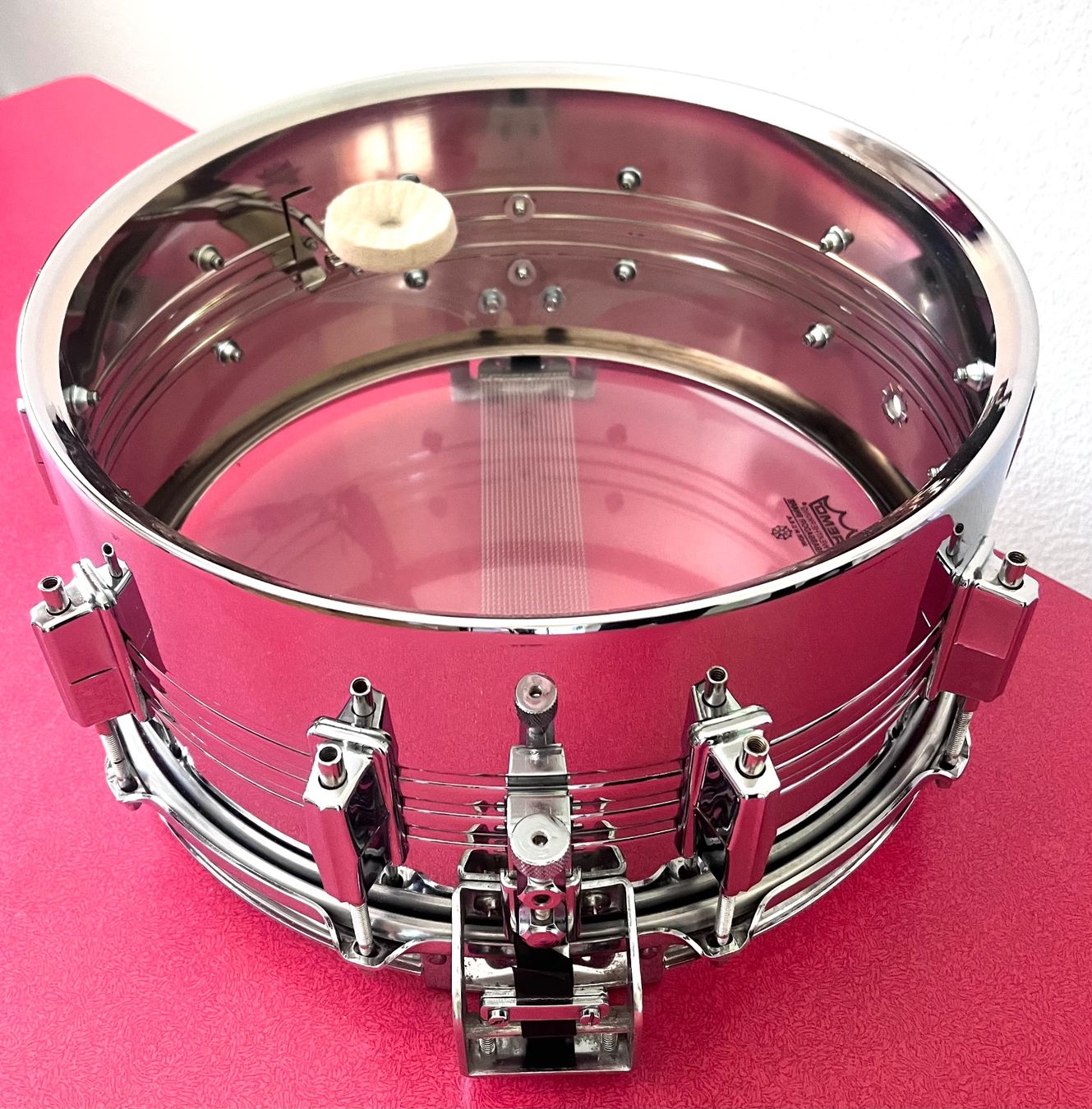 Strumenti musicali: Pearl Professional MIJ Snare 14''x6.5'' + Ständer + Evans – Usato da Wädenswil venduto da Buddha8 7