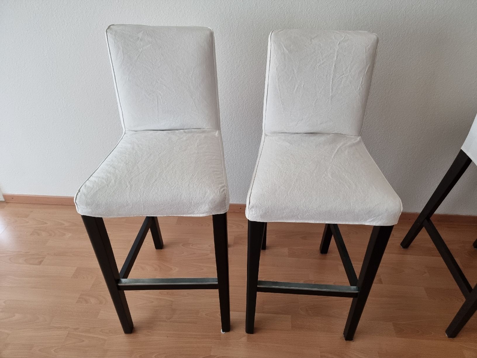 Ikea Hocker: Barhocker weiss 2er Set  – Gebraucht aus Nidau von andebande