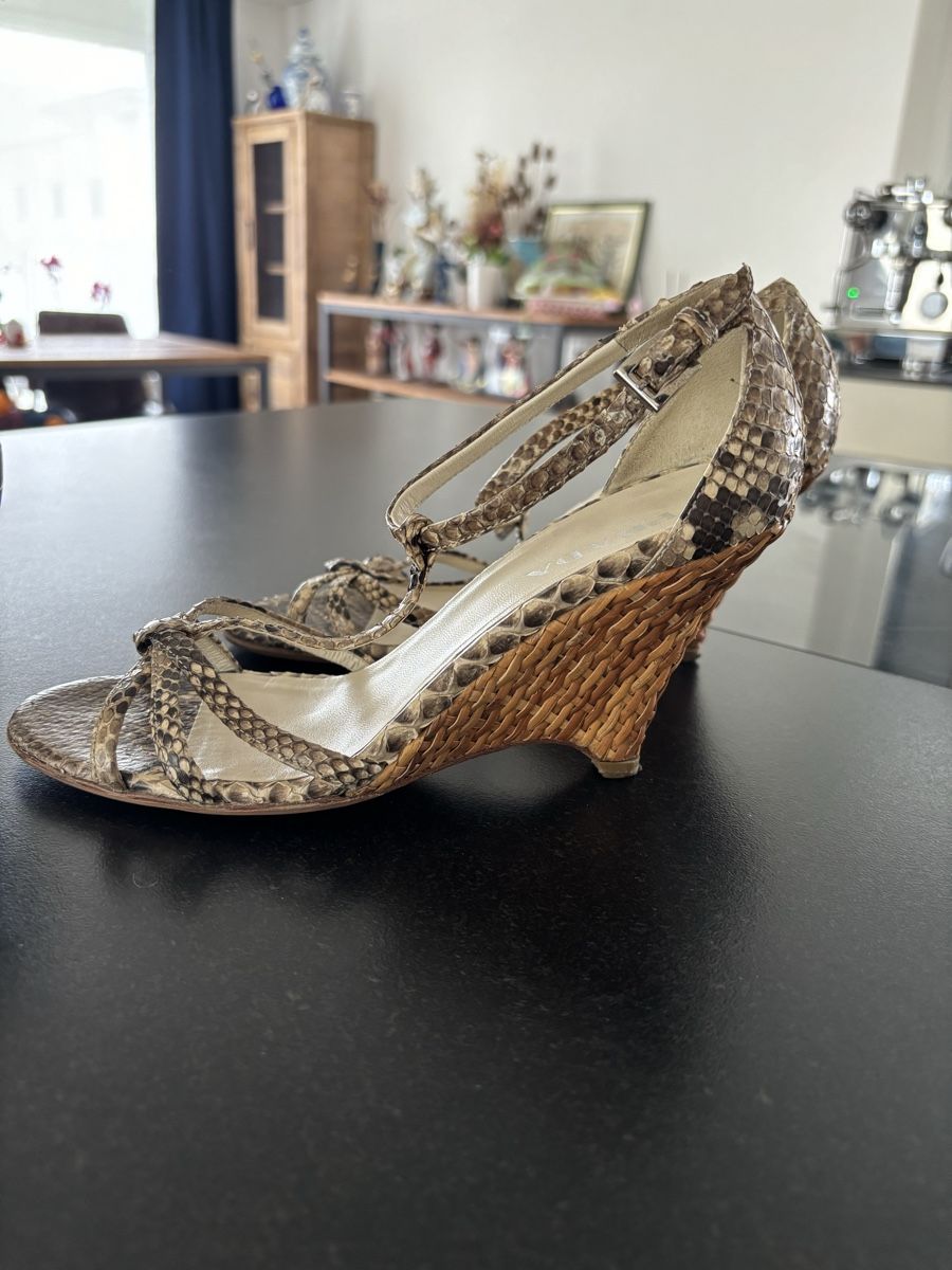Damenschuhe: Authentic Prada Pumps – Gebraucht aus Buchrain von Mr.Kim 3