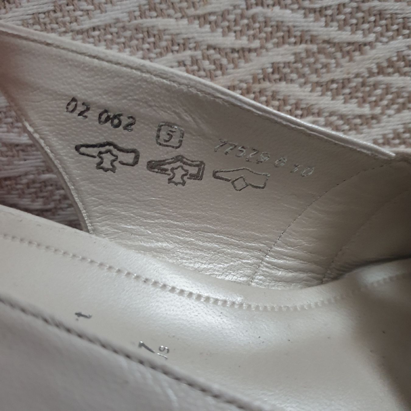 Gabor Scarpe da donna: Gabor neue Sandale in weiss Grösse 38 – Nuovo (secondo la descrizione) da Frenkendorf venduto da Moon111 2