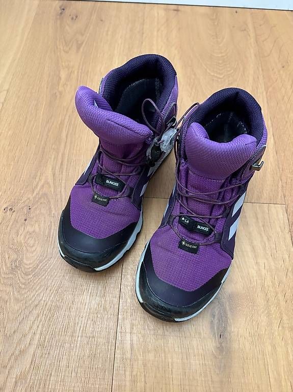 Adidas Schuhe für Mädchen: Adidas Terrex Gr. 33 – Gebraucht aus Stetten SH von Nicole_5